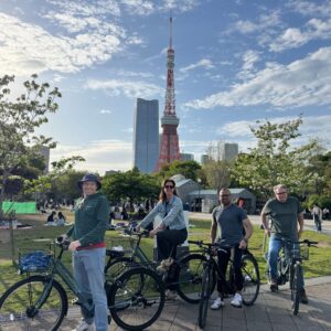Tokyo Bike Tour from Aoyama - Shibuya, Tokyo Tower, Imperial Palace (Morning Ride)